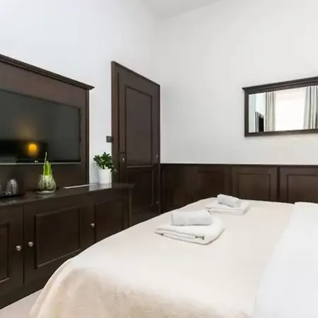 Flawless Opletalova Prague
